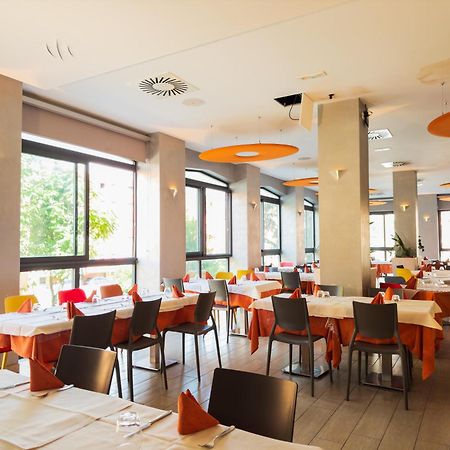 Hotel Astoria فيدينسا المظهر الخارجي الصورة