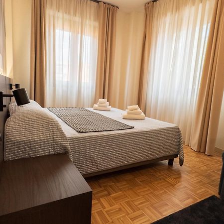 Hotel Astoria فيدينسا المظهر الخارجي الصورة