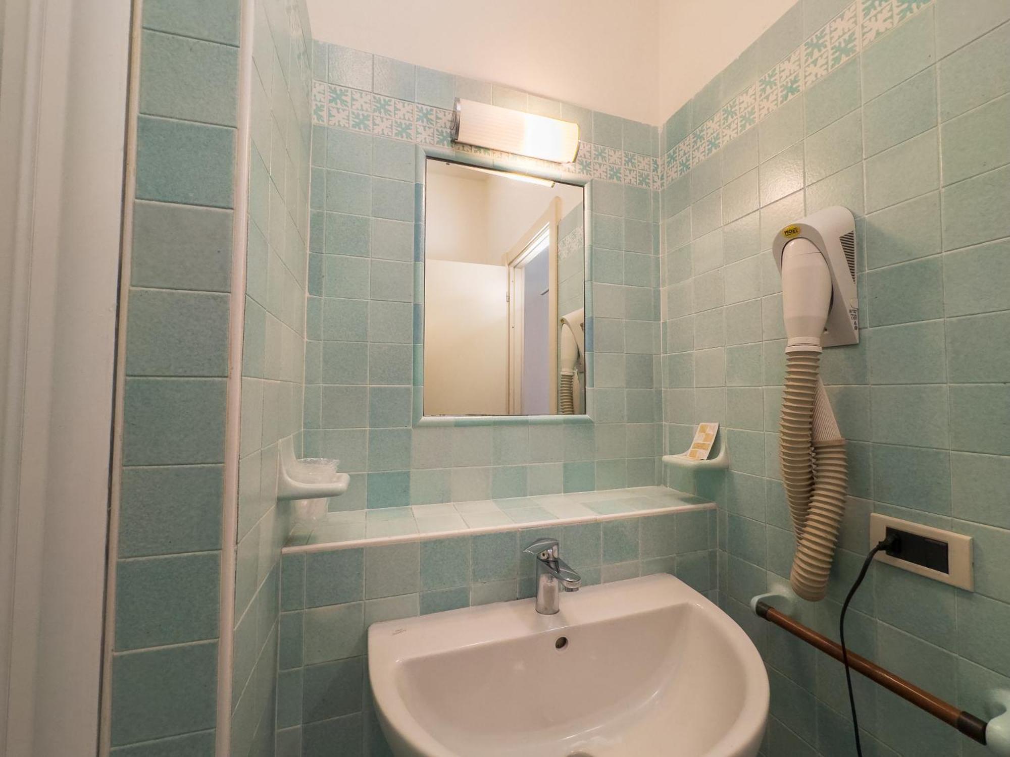 Hotel Astoria فيدينسا المظهر الخارجي الصورة