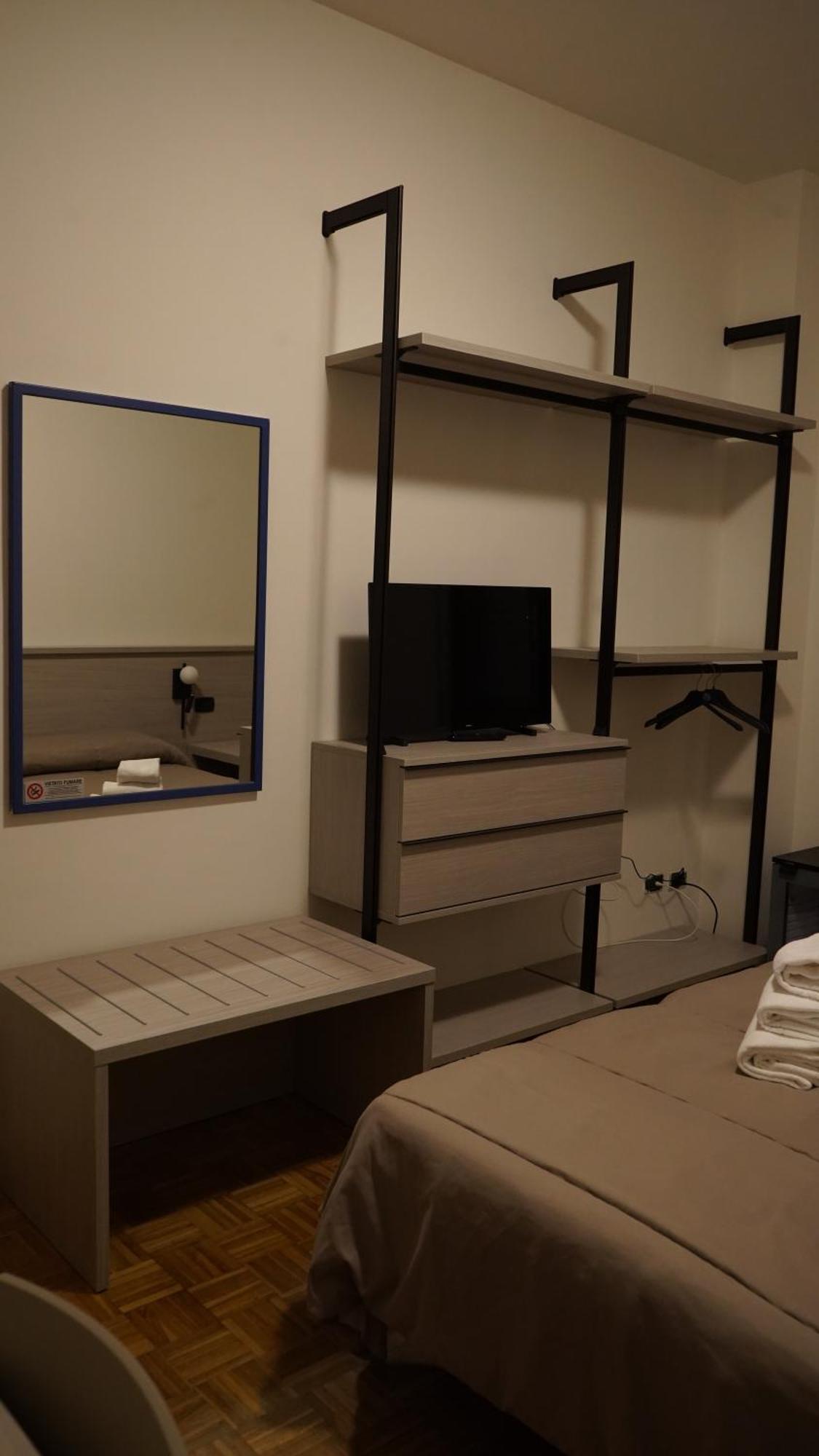 Hotel Astoria فيدينسا المظهر الخارجي الصورة