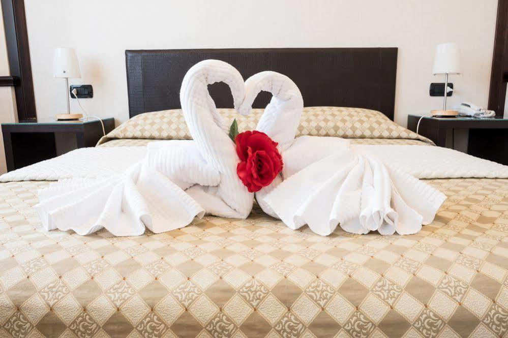 Hotel Astoria فيدينسا المظهر الخارجي الصورة